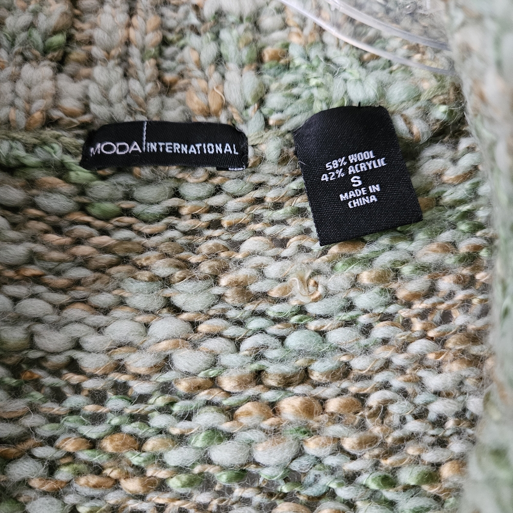Moda International Green and Cream Knit Cardigan - Picture 2 of 4